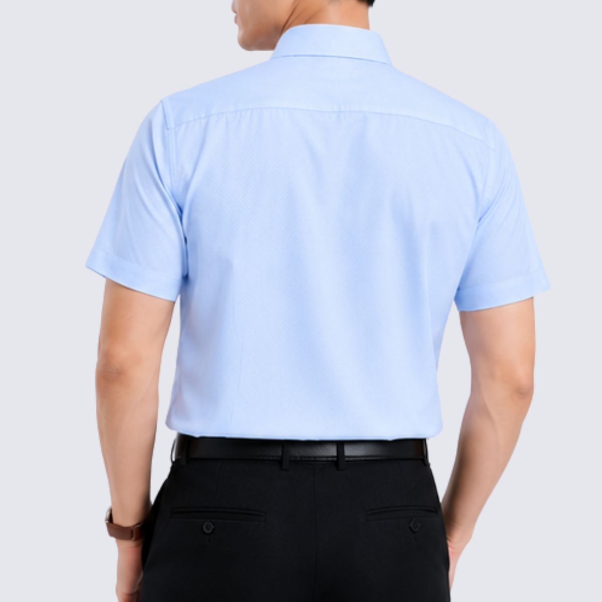 ÁO SƠ MI NAM NGẮN TAY NOVELTY REGULAR FIT SPUN MODAL TRƠN MÀU XANH NHẠT CÓ VÂN NSMMHTMT2R261008N