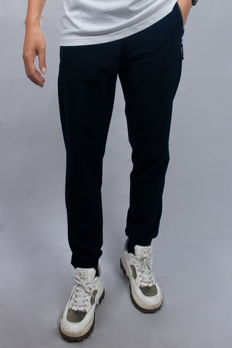 Quần jogger Nam Novelty Regular fit màu đen NQGMMDMPSR220708Q