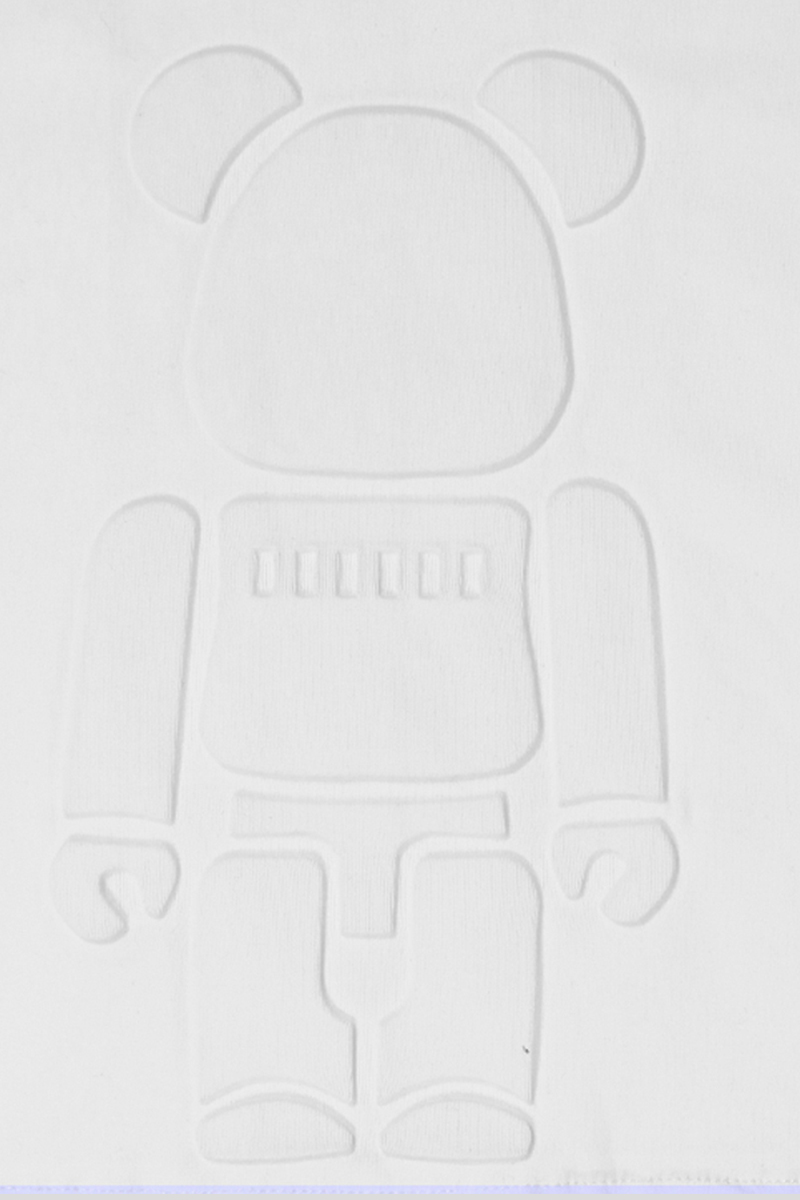 Áo thun cổ tròn (Unisex) màu trắng họa tiết Bear in dập nổi NATUMWNCSZ230541T