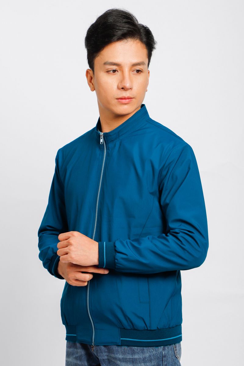 Áo jacket nam bonding cổ trụ Novelty xanh nhớt 2203042