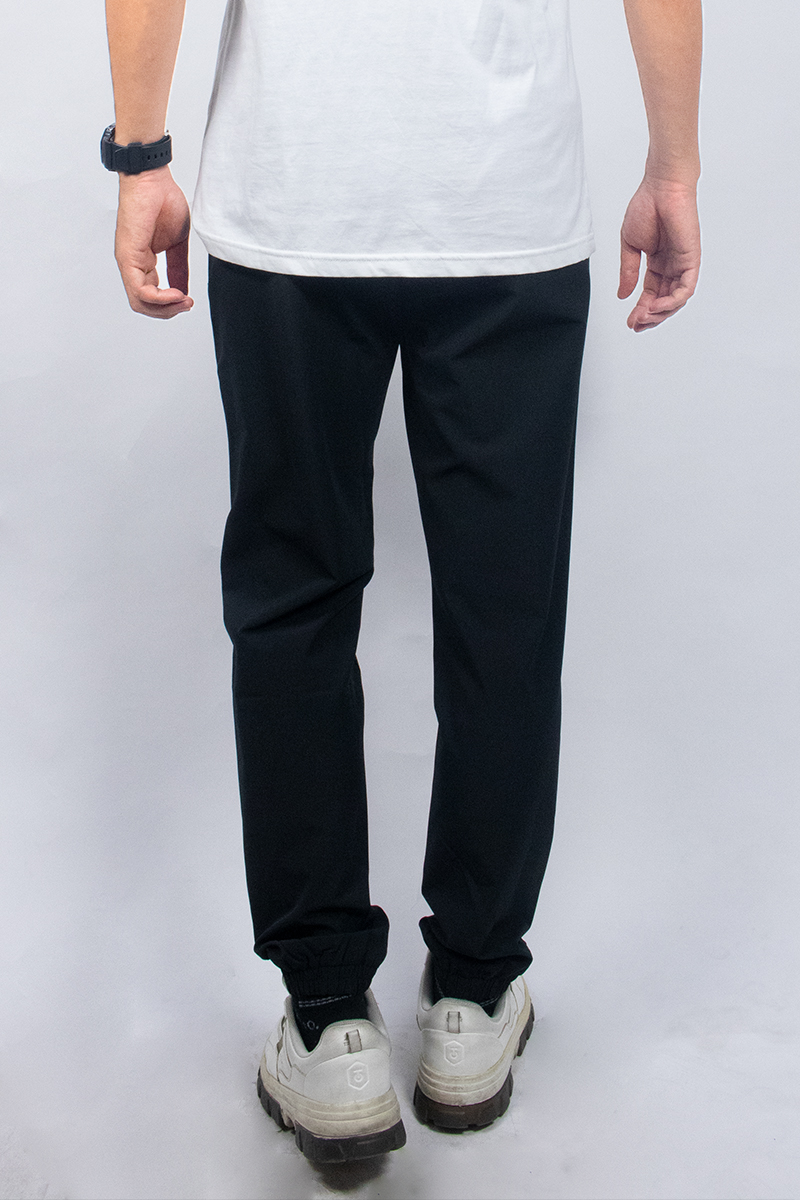 Quần jogger Nam Novelty Regular fit màu đen NQGMMDMPSR220708Q