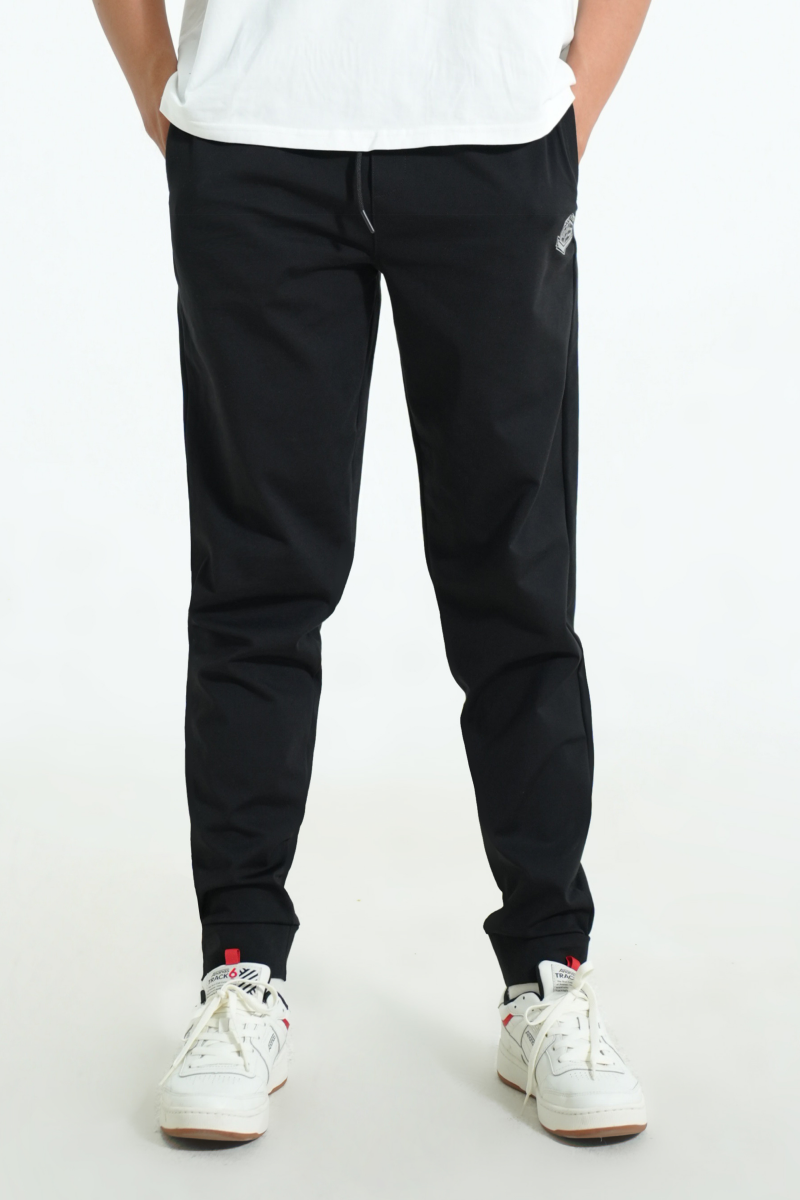 Quần jogger nam Novelty Regular fit đen NQGMMDMT3R240492Q