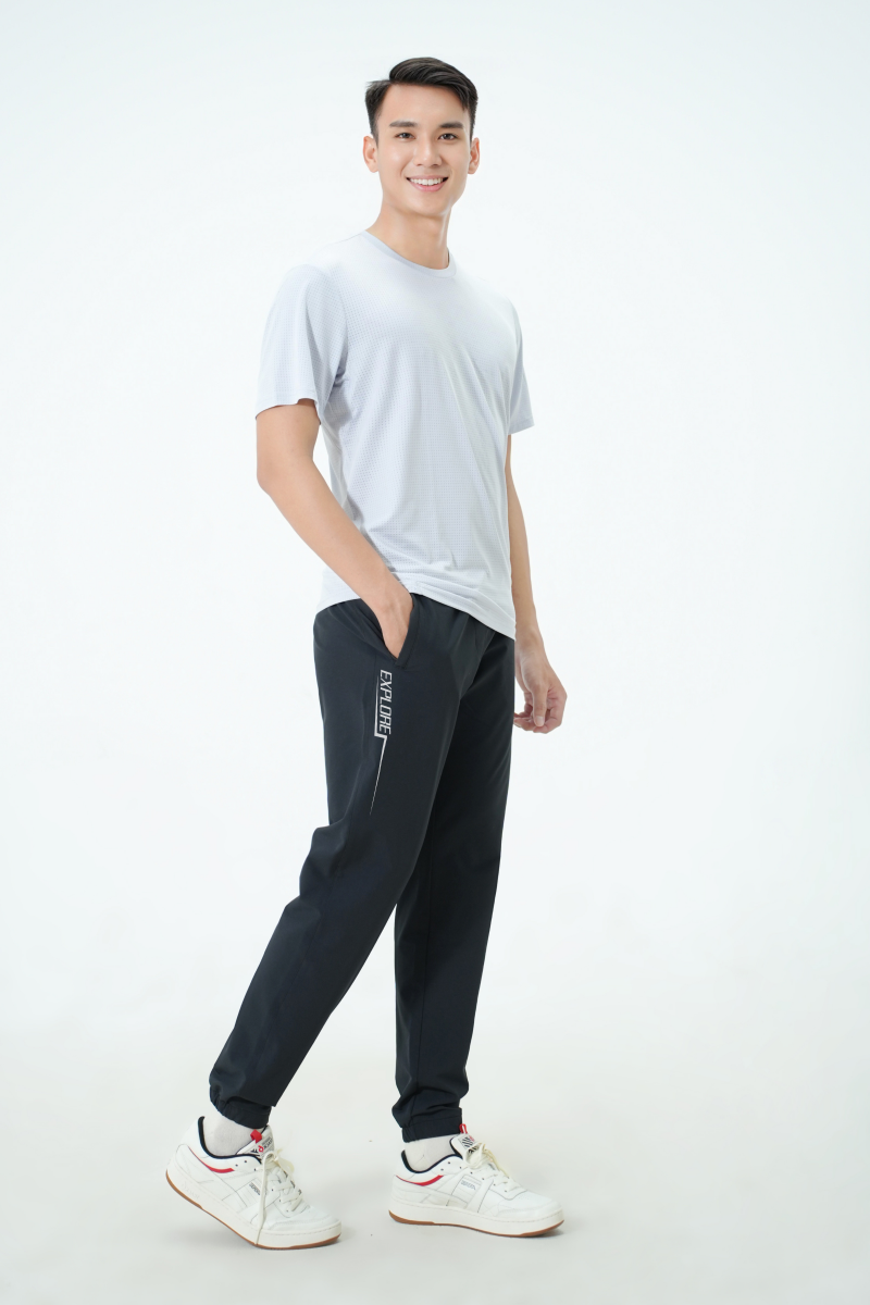 Quần thể thao nam Novelty Regular fit đen NQTMMDMPSR240469D