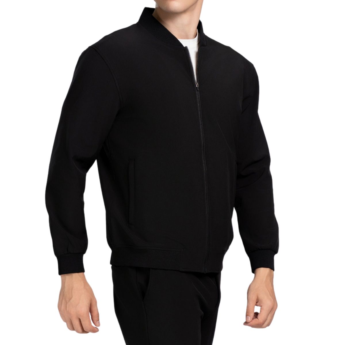 BỘ THỂ THAO NAM NOVELTY REGULAR FIT ÁO CỔ BOMBER MÀU ĐEN NBTMMDMPSR250577B